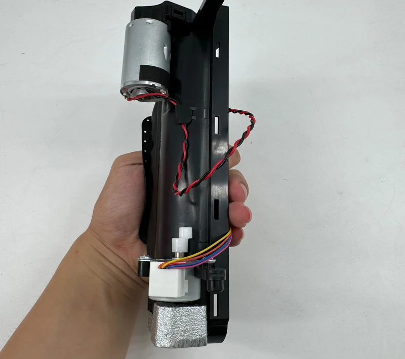 Dreame X30 Master One, L20 Ultra, L30 Ultra, L30 Pro Ultra, X30 Ultra, MOVA S10 | Original Spare & Repair Parts: Main Brush Gearbox Motor With Housing
