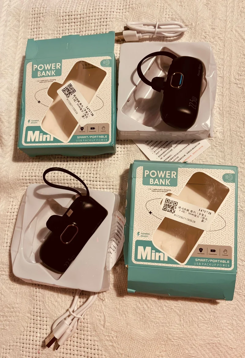 MINI CHARGEUR PORTABLE