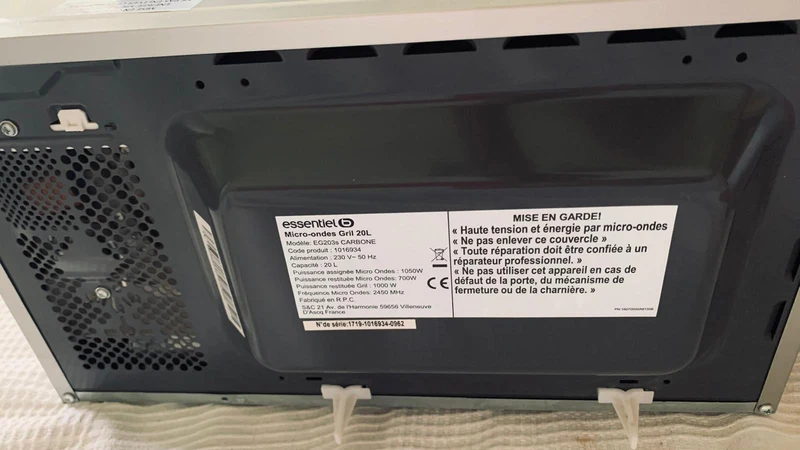 MICRO-ONDES ESSENTIEL