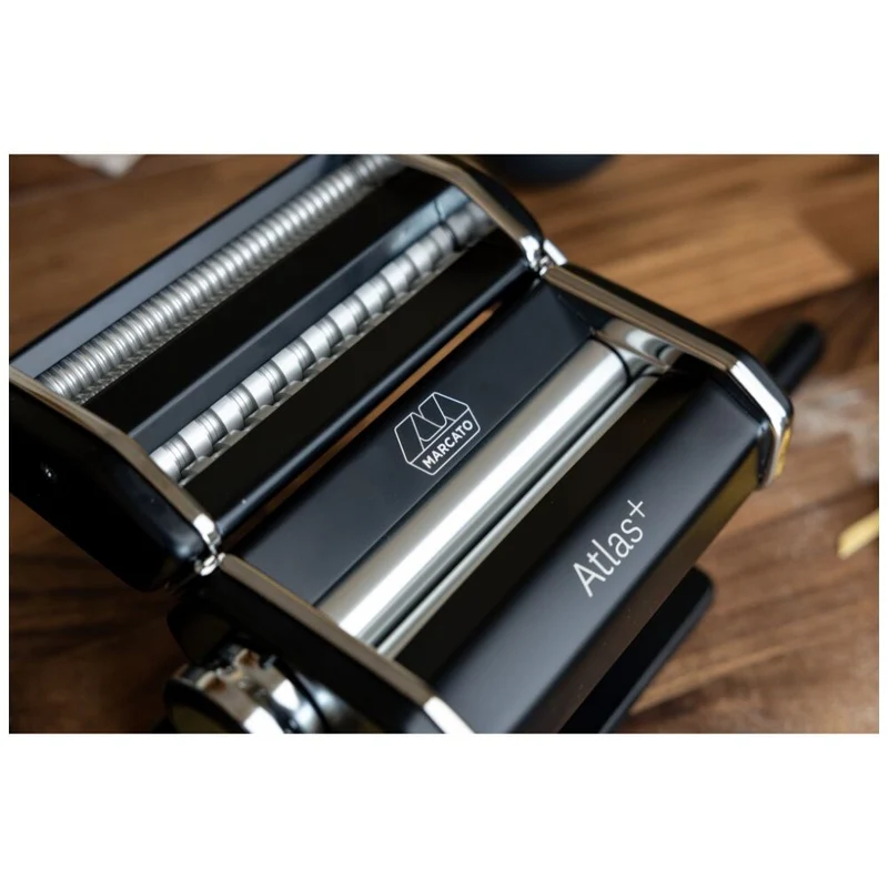 Marcato Atlas Plus Pasta Machine Stainless Steel with 4 Shape Settings (Black)