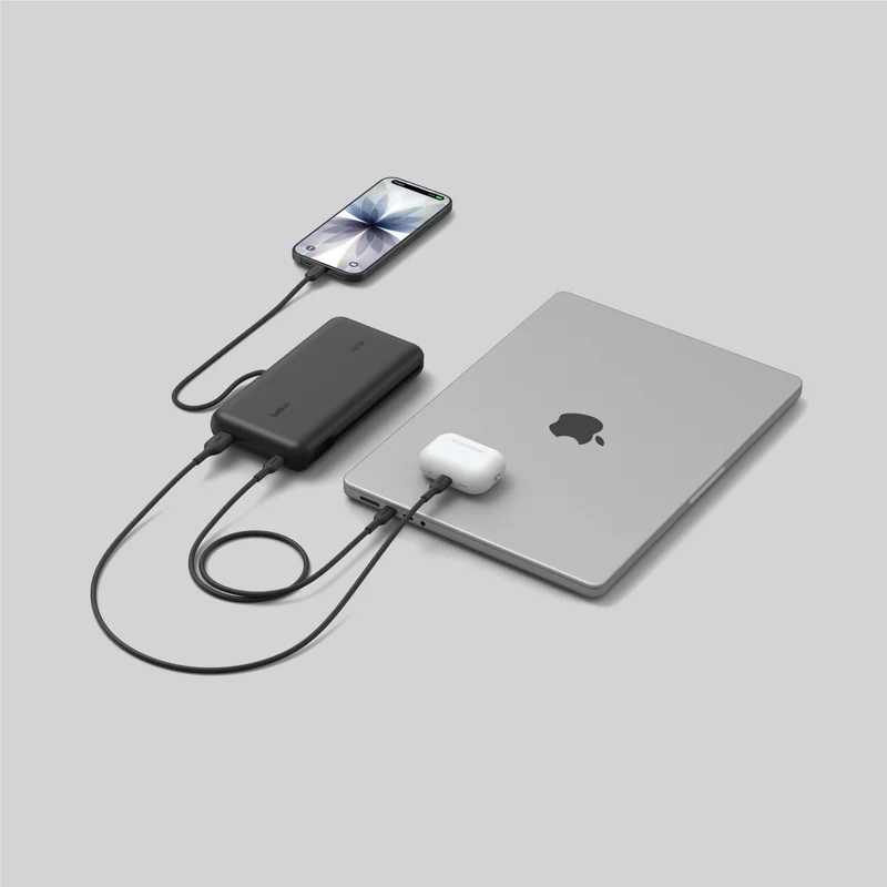 Belkin UltraCharge Pro Laptop Power Bank 25K 140W with Integrated Cable