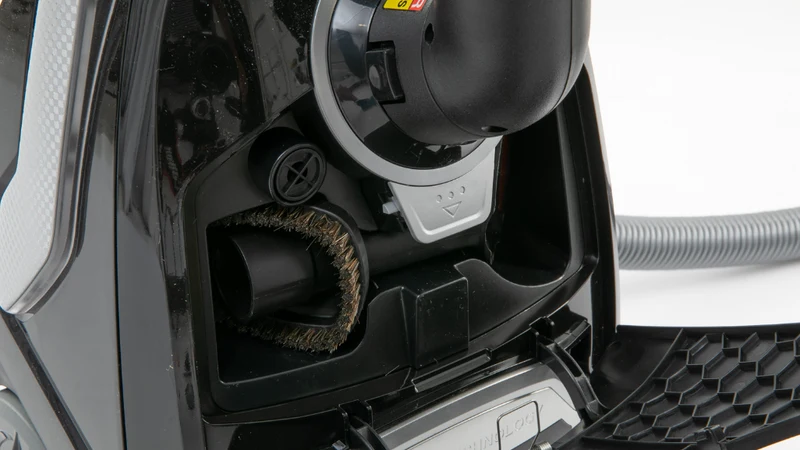 Wertheim 7 Series Bagged Vacuum Cleaner