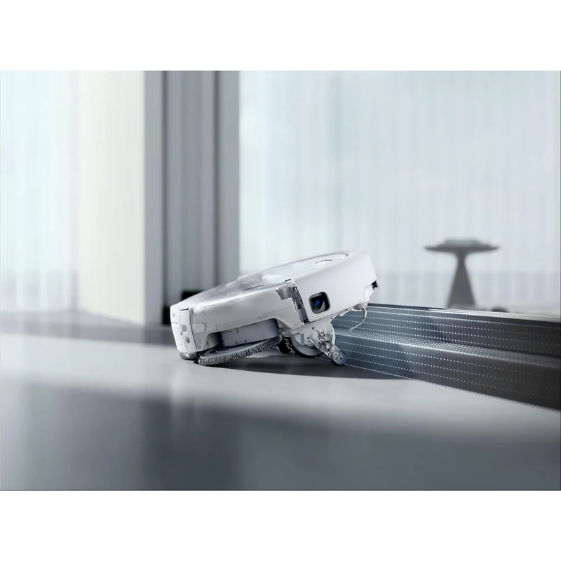 DJI Romo P2 Robotic Vacuum