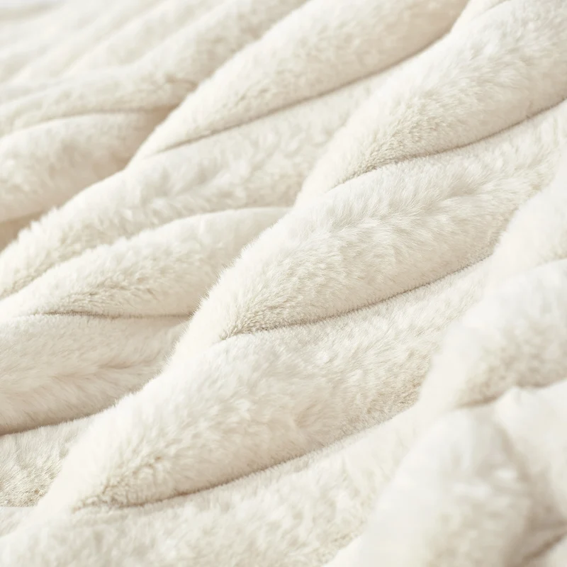 Dreamaker Chunky Embossed Fleece Electric Heated Throw Blanket [180x200cm] (Natural)