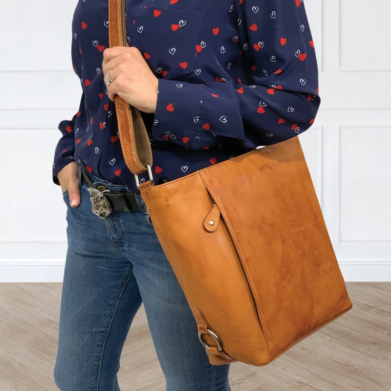 Milleni Women's Nappa Leather Shoulder Crossbody Bag w/Zip 27x30cm Cognac