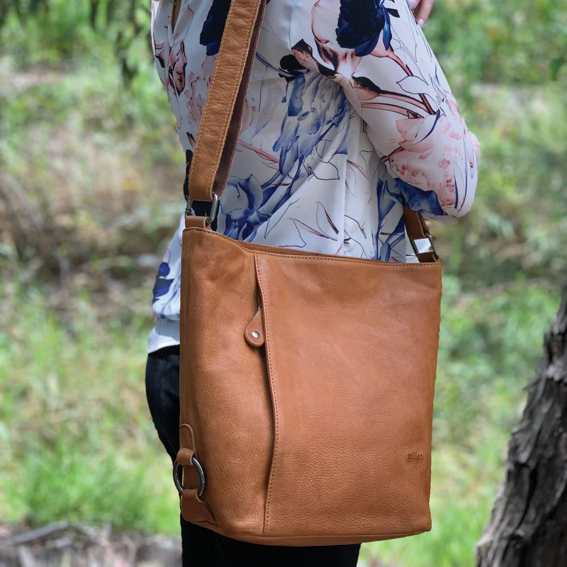 Milleni Women's Nappa Leather Shoulder Crossbody Bag w/Zip 27x30cm Cognac