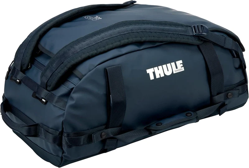 Thule Chasm 40L Duffel Bag Convertible Backpack Duffle in Darkest Blue