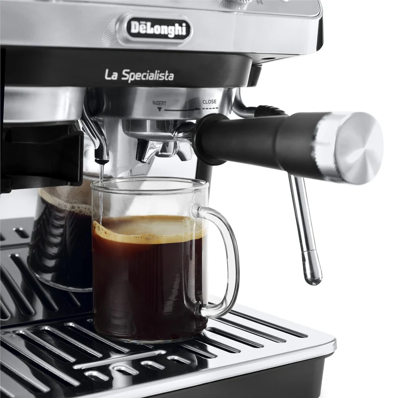 De'Longhi La Specialista Arte Manual Pump Coffee Machine (Black)