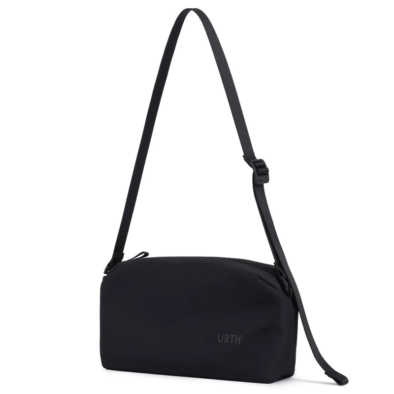 Urth Dolomite 7L Crossbody Camera Sling Bag (Black)