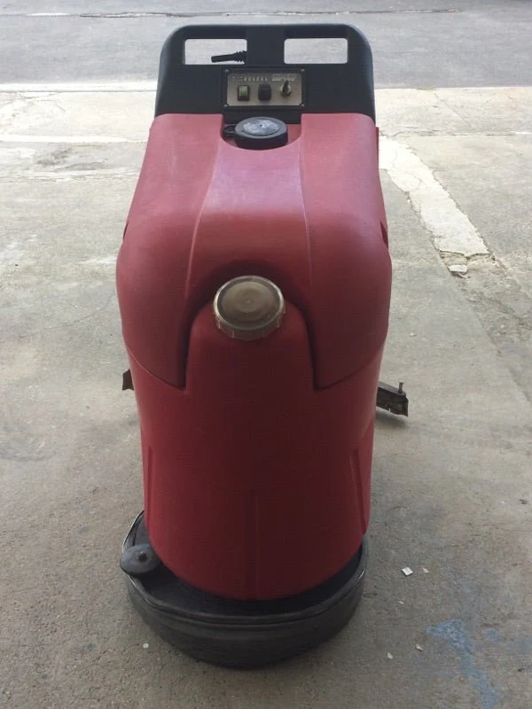 Autolaveuse à batteries rénovée OMM BIG500
