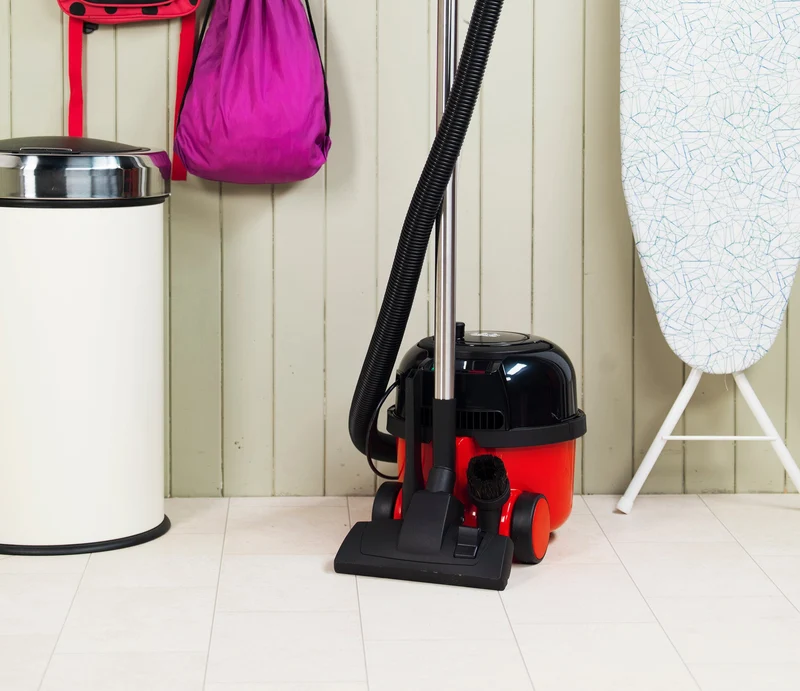 Aspirateur poussières Numatic HVX160 Henry Xtra (9L)