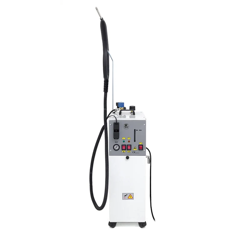 EOLO Pulitore GVK5P TOPRA Vapore Multiuso Professionale Pulizia Igienizzazione Sanificazione Pavimenti Tappezzeria Sistema di Pulizia Vaporetto Disinfettare Materassi Kit Pulizia Interni Auto Anticalcare Made in Italy Garanzia 5 Anni Efficienza A++