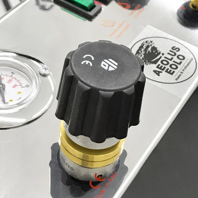 EOLO Pulitore LP02 SM Professionale Multiuso Pistola a Vapore Pulizia Disinfestazione Sanificazione Igienizzazione Superfici Laboratori Studi Medici Officine Orefici Potente Vaporetto Pulitrice Anticalcare Made in Italy Garanzia 5 Anni Efficienza A++