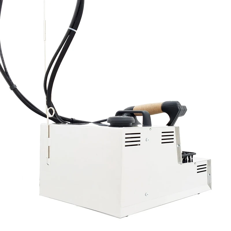Sistema stirante professionale GVK18 RA con Caldaia in Acciaio inox AISI 304 Ricarica automatica Resistenza esterna anticalcare e Display elettronico Made in Italy Garanzia 5 anni