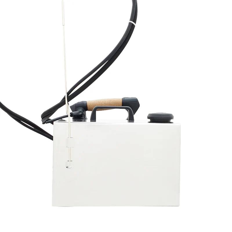 Sistema stirante professionale GVK18 RA con Caldaia in Acciaio inox AISI 304 Ricarica automatica Resistenza esterna anticalcare e Display elettronico Made in Italy Garanzia 5 anni