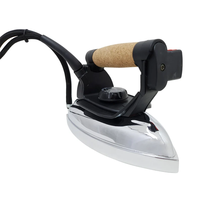 Sistema stirante professionale GVK18 RA con Caldaia in Acciaio inox AISI 304 Ricarica automatica Resistenza esterna anticalcare e Display elettronico Made in Italy Garanzia 5 anni