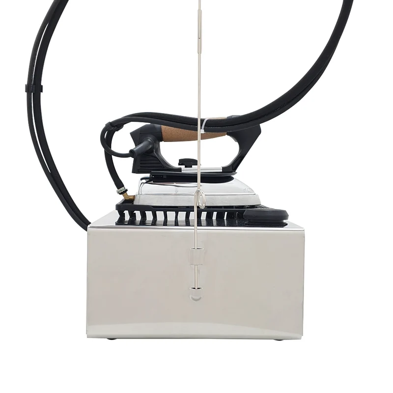 Sistema stirante professionale GVK16 RA con Caldaia in Acciaio inox AISI 304 Ricarica automatica e Resistenza esterna anticalcare Classe energetica A++ Made in Italy Garanzia 5 anni
