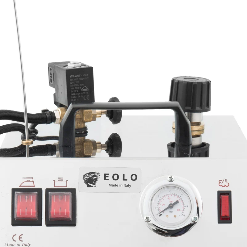 Sistema stirante professionale AV03 DUAL con Caldaia in rame a Risparmio energetico e Resistenza esterna anticalcare (3,5 L) Classe energetica A++ Made in Italy Garanzia 5 anni