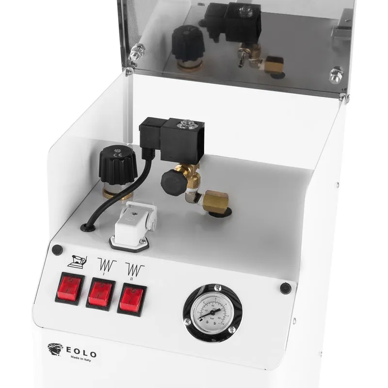 Sistema stirante professionale AV01 F RA con Caldaia in rame a Risparmio energetico Resistenza esterna anticalcare e Ricarica automatica Classe energetica A++ Made in Italy Garanzia 5 anni