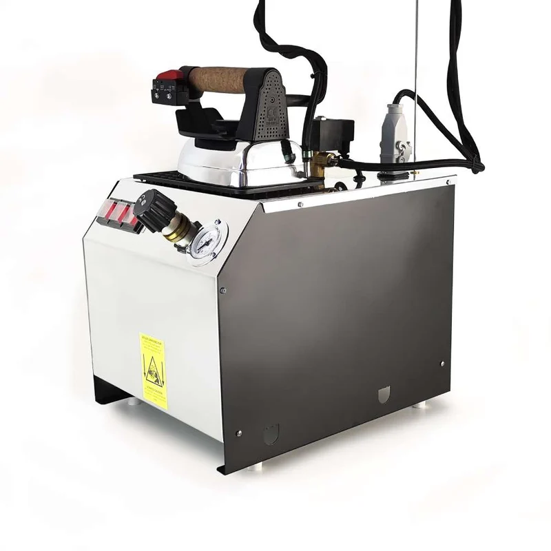Sistema stirante professionale AV01 CF RA con Ricarica automatica Caldaia in rame a Risparmio energetico e Resistenza esterna anticalcare Classe energetica A++ Made in Italy Garanzia 5 anni