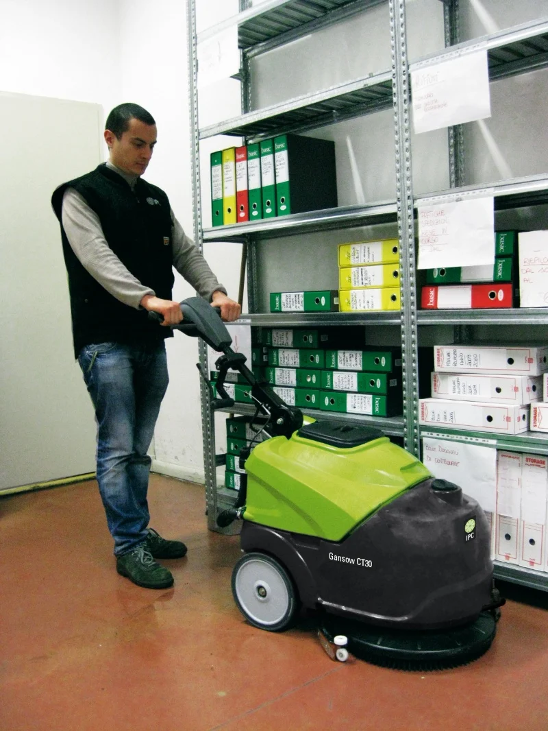 Mit Service-Garantie. Scheuersaugmaschine IPC-Gansow CleanTime CT30