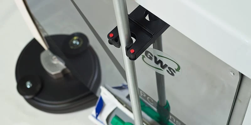Mit Service-Garantie. EN Hospital Scheuersaugmaschine 50 BF 68 H
